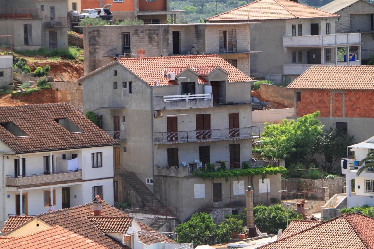 Apartments With A Parking Space Jelsa, Hvar - 8746 Exterior photo