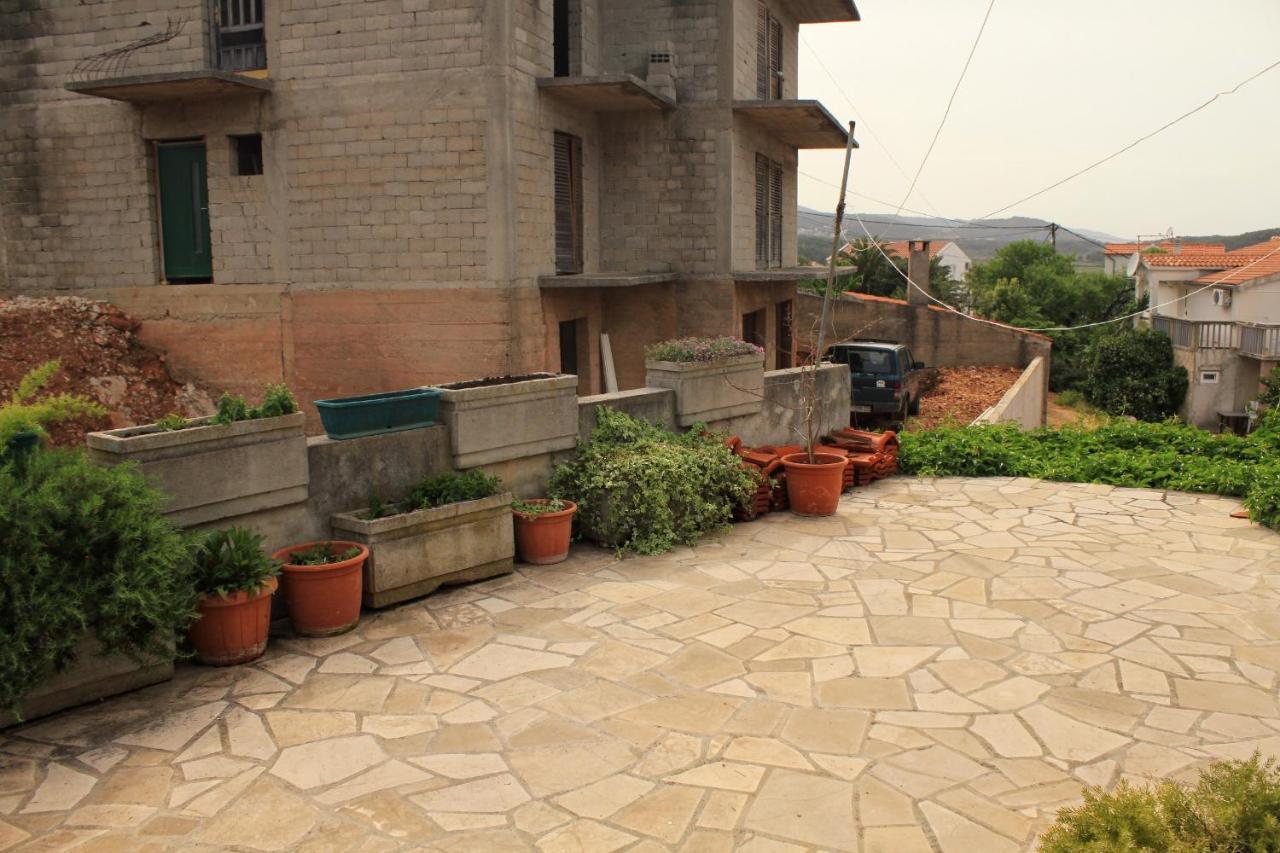 Apartments With A Parking Space Jelsa, Hvar - 8746 Exterior photo