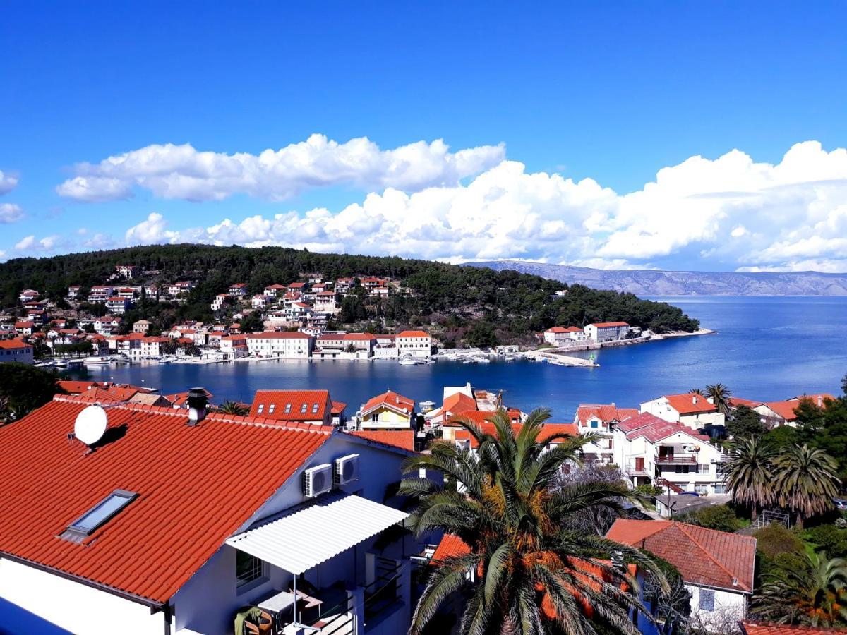 Apartments With A Parking Space Jelsa, Hvar - 8746 Exterior photo